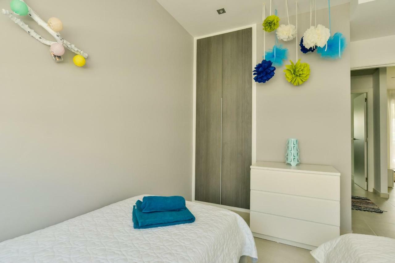 Oasis Beach IX Τορεβιέχα Εξωτερικό φωτογραφία