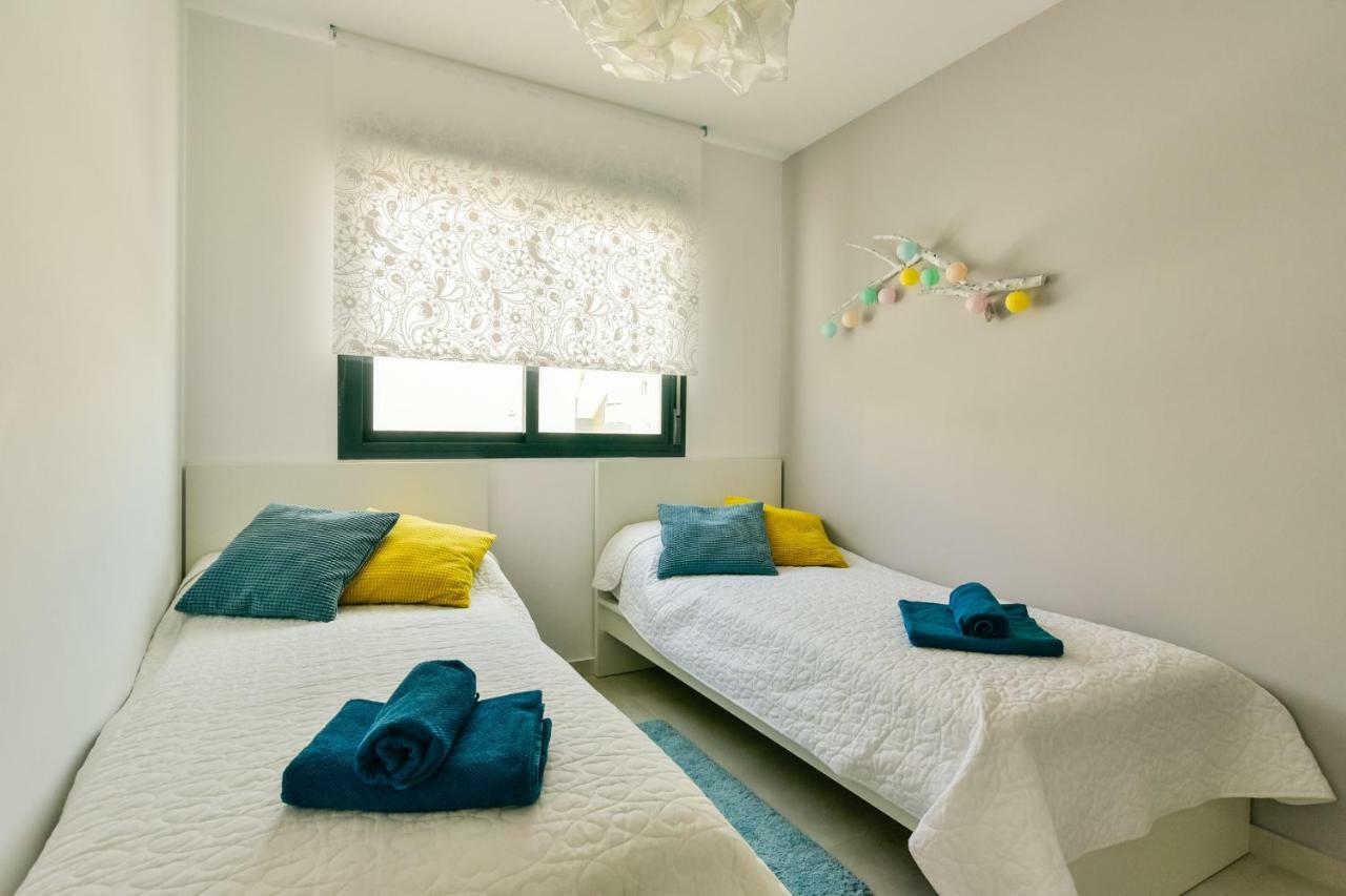 Oasis Beach IX Τορεβιέχα Εξωτερικό φωτογραφία